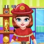 لعبة الطفلة تايلور وإطفاء الحرائق
